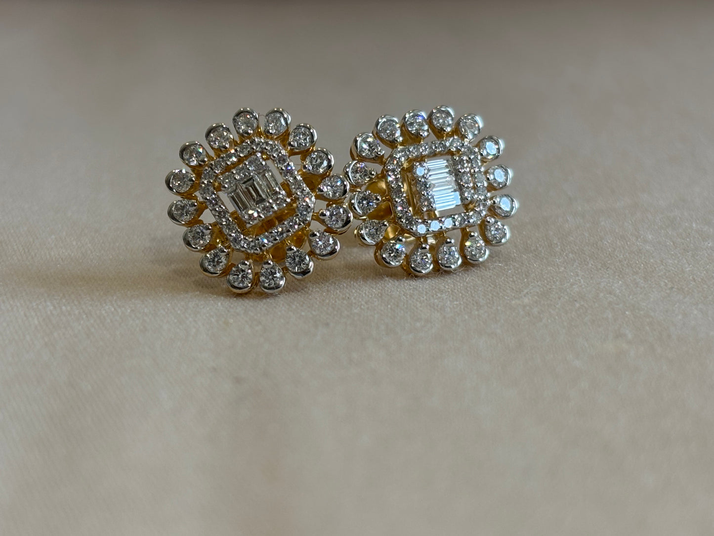 NESH Radiant Emerald Halo Pendant Set