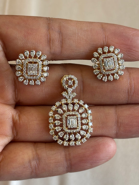 NESH Radiant Emerald Halo Pendant Set