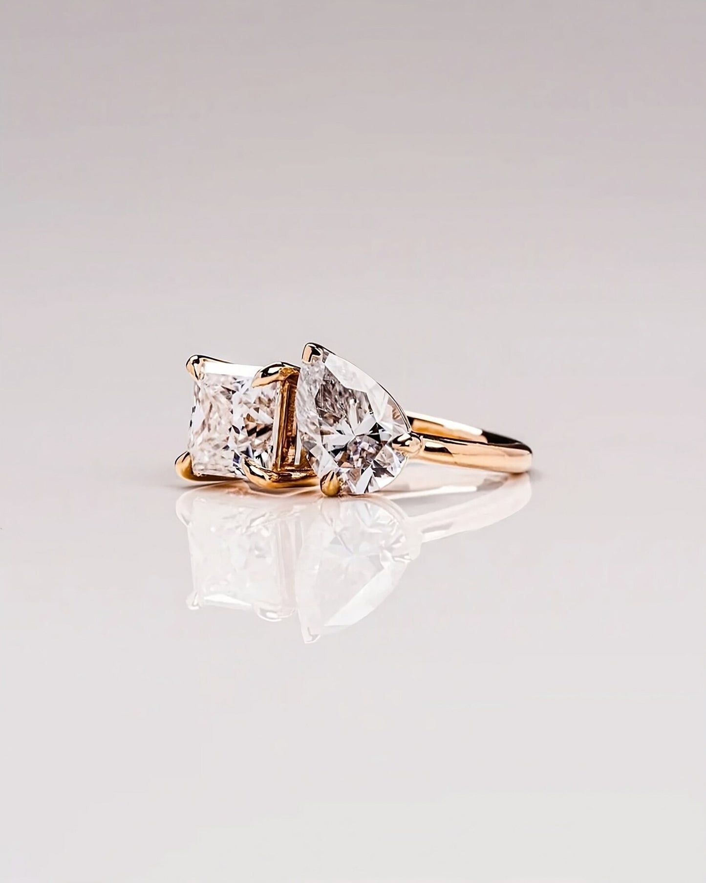 Elegance Toi et Moi Dual Diamond Ring